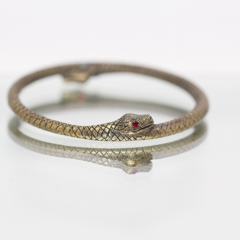 My special made vintage snake eyes bracelet